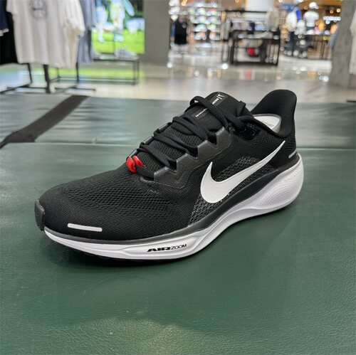NIKE耐克男跑步鞋缓震透气