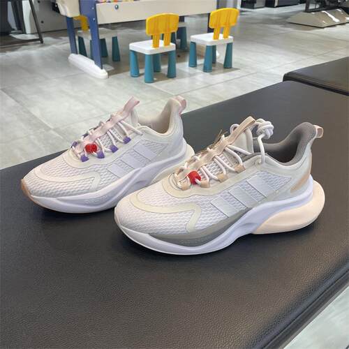 Adidas阿迪达斯运动鞋女春季款缓震透气耐磨休闲舒适跑步鞋HP6147