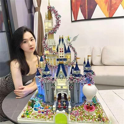 樱花迪士尼城堡积木送女孩礼物