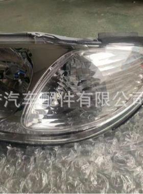 适用于尼桑2004阳光前大灯中东款L:26060-8N725/R:26010-8N725