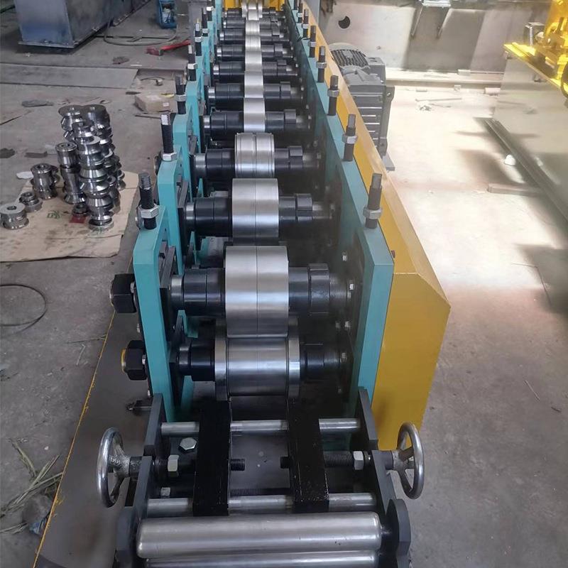 智机能轻钢别墅高龙骨生产钢线全自动速新型轻龙骨机械设备厂家