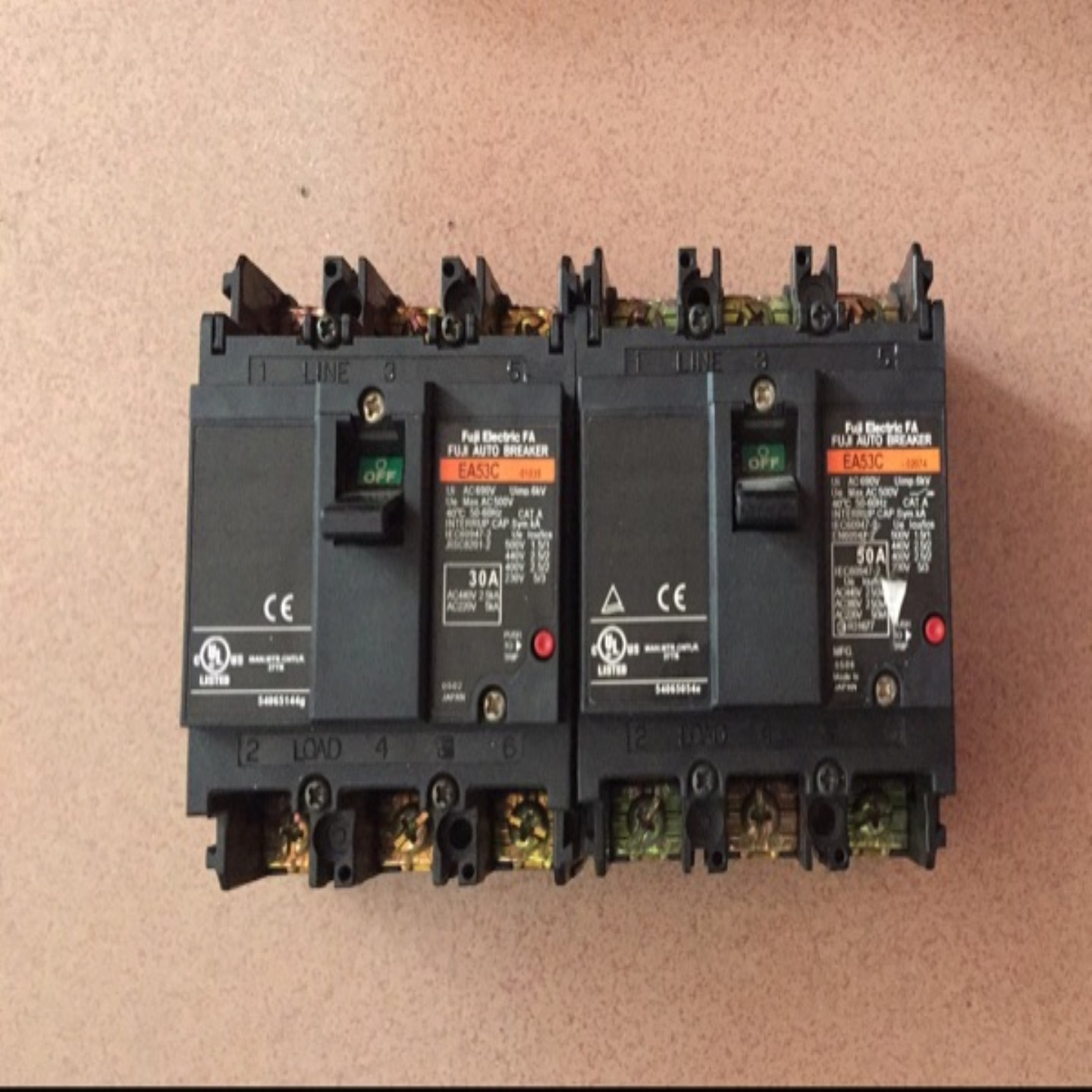 售前询价EA53AC 30A 40A 50A塑壳断路器FUJI