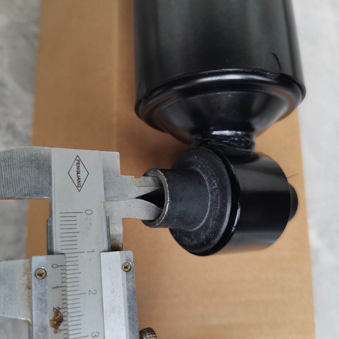 减震器欧系德系卡车减震器18-41762-000