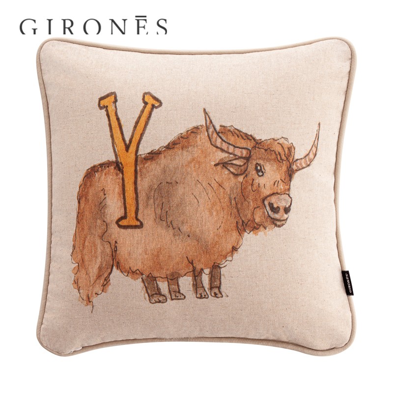GIRONES进口西班牙双面图案数码印花可爱Yak牦牛抱枕靠垫套含芯