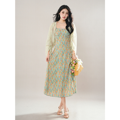 油画吊带裙套装女2025夏新款文艺复古碎花裙+开衫外搭显瘦两件套