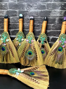 大扫把天然紫水晶生命树孔雀羽毛祭坛摆件