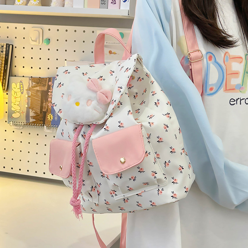 少女通勤背包百搭双肩包学生书包