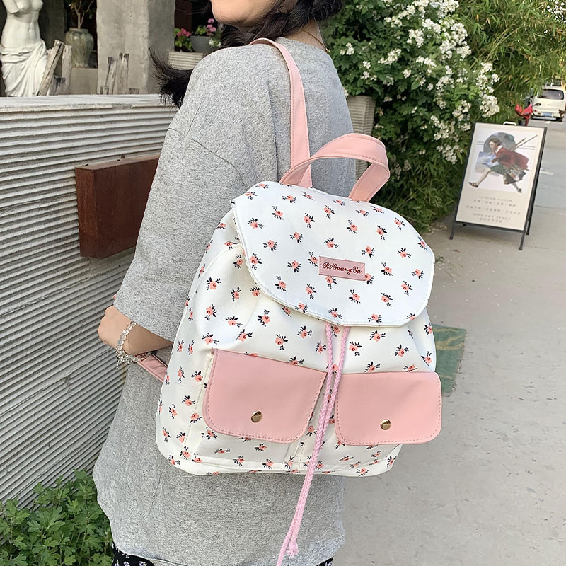 高颜值小众少女学生上课通勤背包