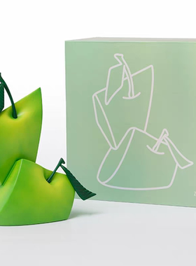 宝龙美术馆 l 周松签名限量雕塑摆件 新世界