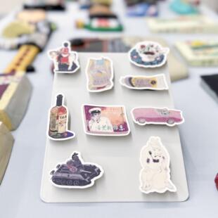 王玉平2024展览系列周边 冰箱贴&徽章&明信片