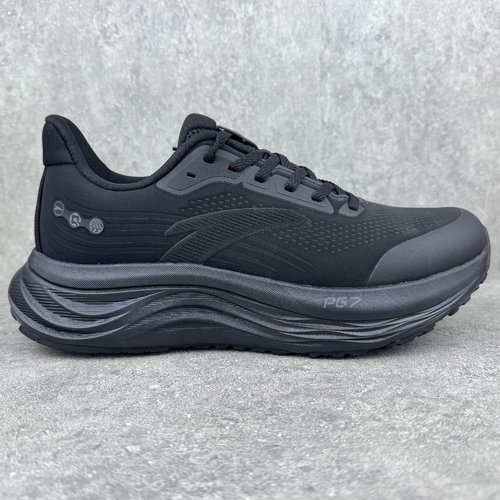 安踏旅步V2跑步鞋男2025春新款PG7缓震皮革面跑步运动鞋112615546