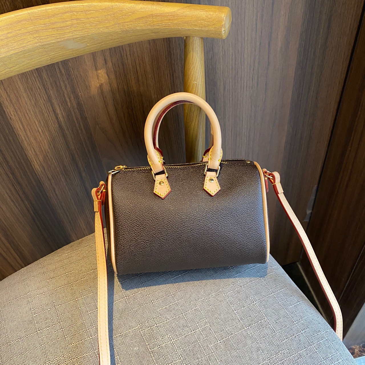 变色黄皮nano同款经典L枕头包波士顿女包百搭斜挎手机包女中古包