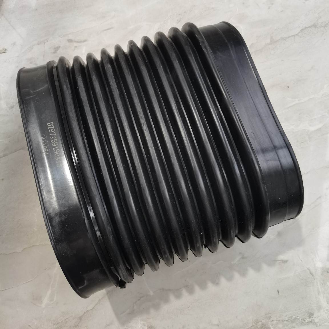 进气道波纹管适用于陕汽德龙X3000空滤波纹管DZ97259190413