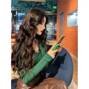 韩剧穿搭小香风套装高级感欧货漂亮时尚绿色针织衫皮裙子两件套秋