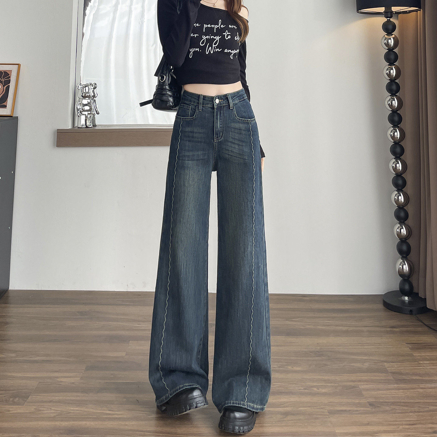 复古高腰喇叭牛仔裤女2025年春秋新款宽松显瘦遮肉阔腿长裤微喇叭