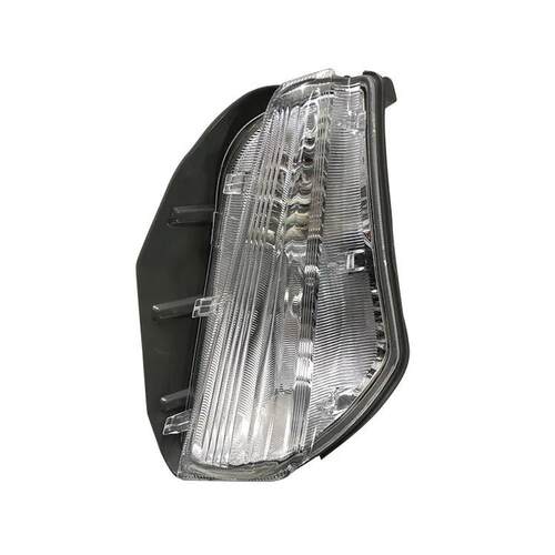 适用于丰田普锐斯V2011款Prius V/α雾灯81520-47030信号灯日行灯