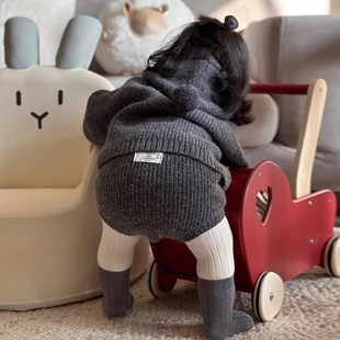 韩版女童2025冬季新款灰色可爱精灵帽毛衣开衫短裤女宝宝针织套装