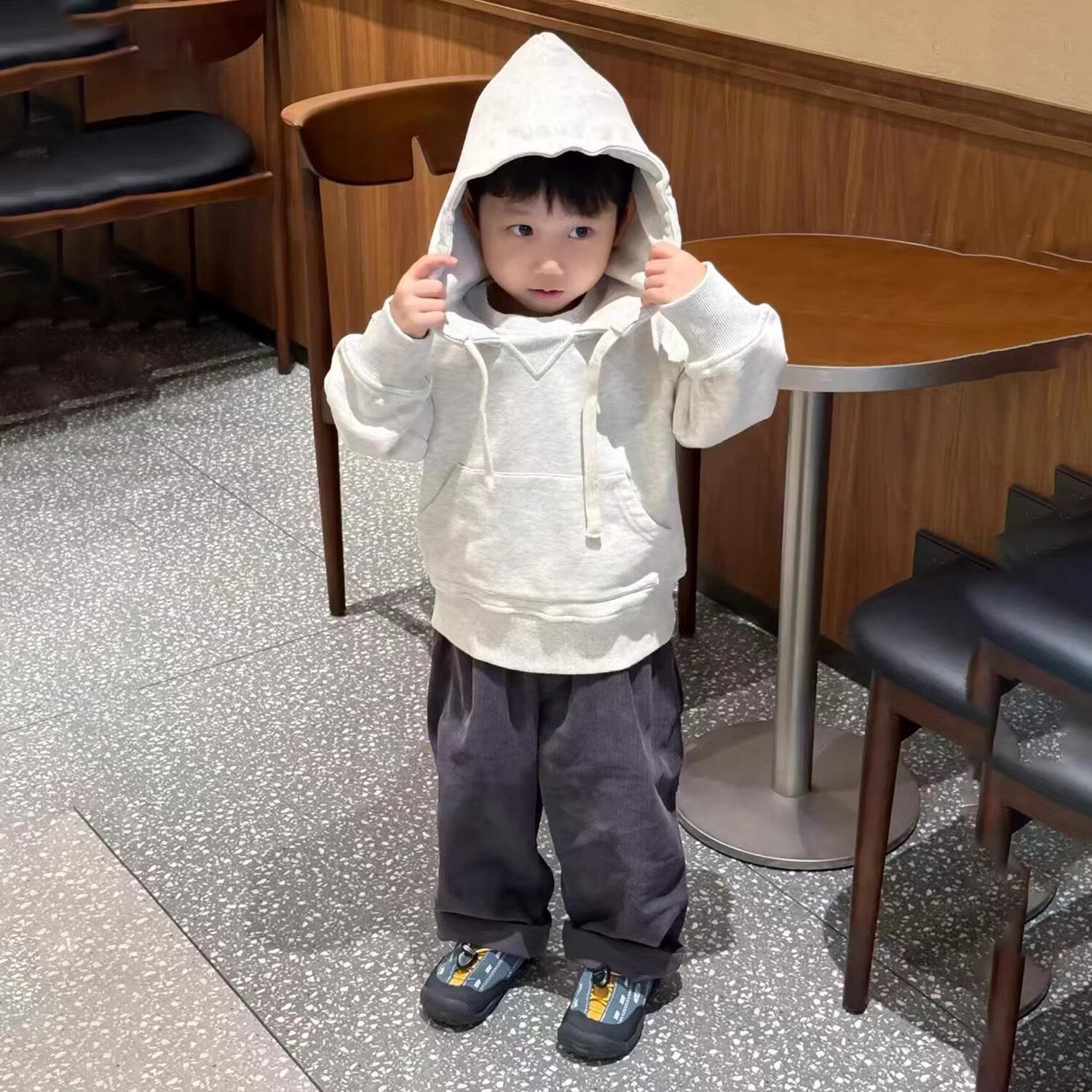 韩版男童2025秋季新款浅灰色休闲连帽卫衣儿童深灰色灯芯绒休闲裤