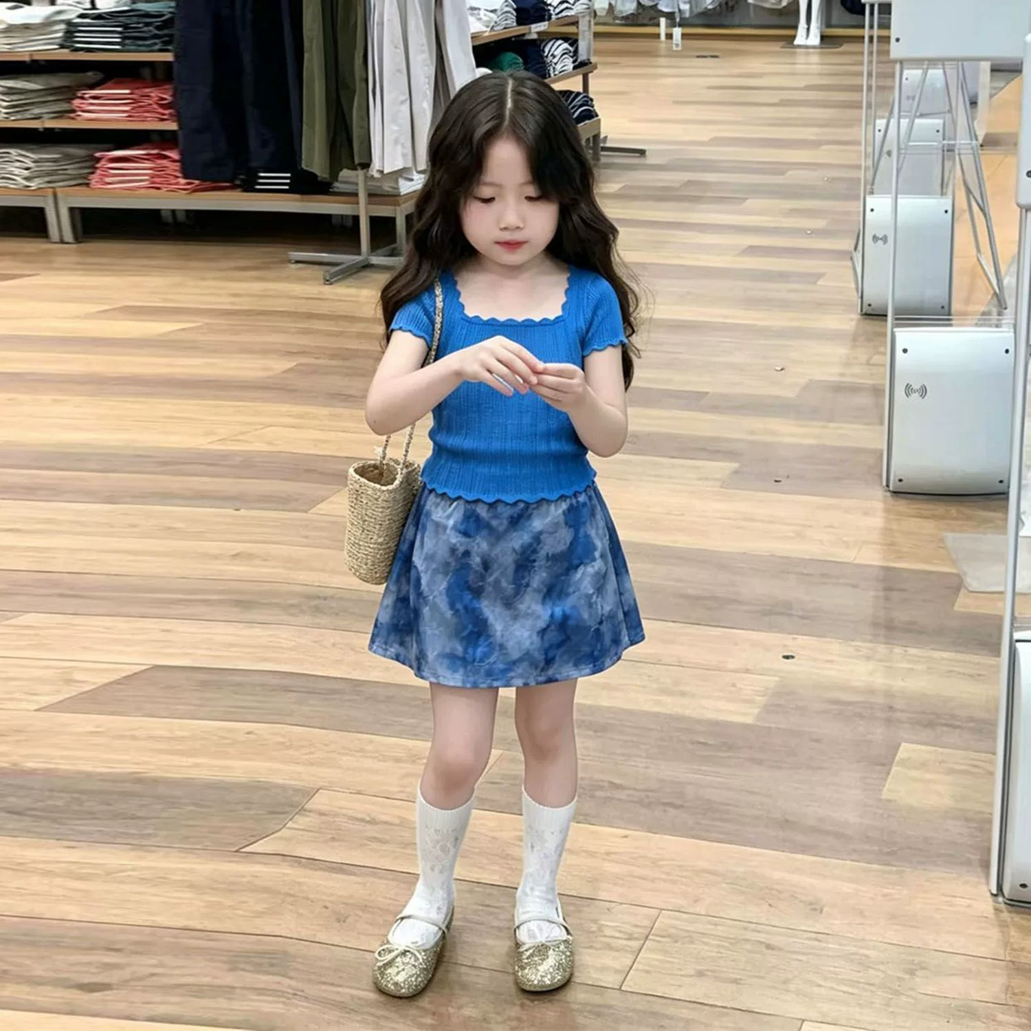 女童夏季克莱因蓝坑条针织短袖