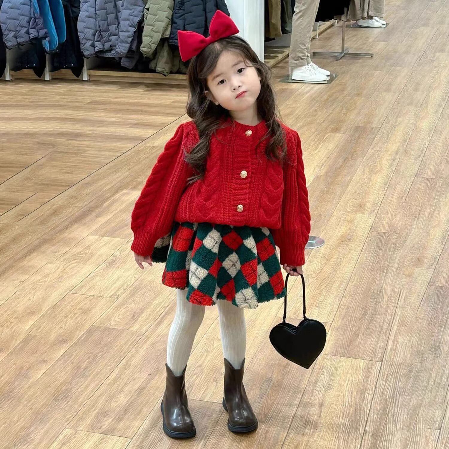 韩版女童2025秋冬新款红色绞花针织毛衣开衫女孩格子羊羔绒半身裙