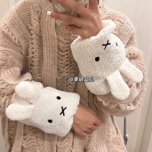 秋冬毛绒米菲兔卷毛绒袖套女白色羽绒服护袖工作学习学生保暖套袖
