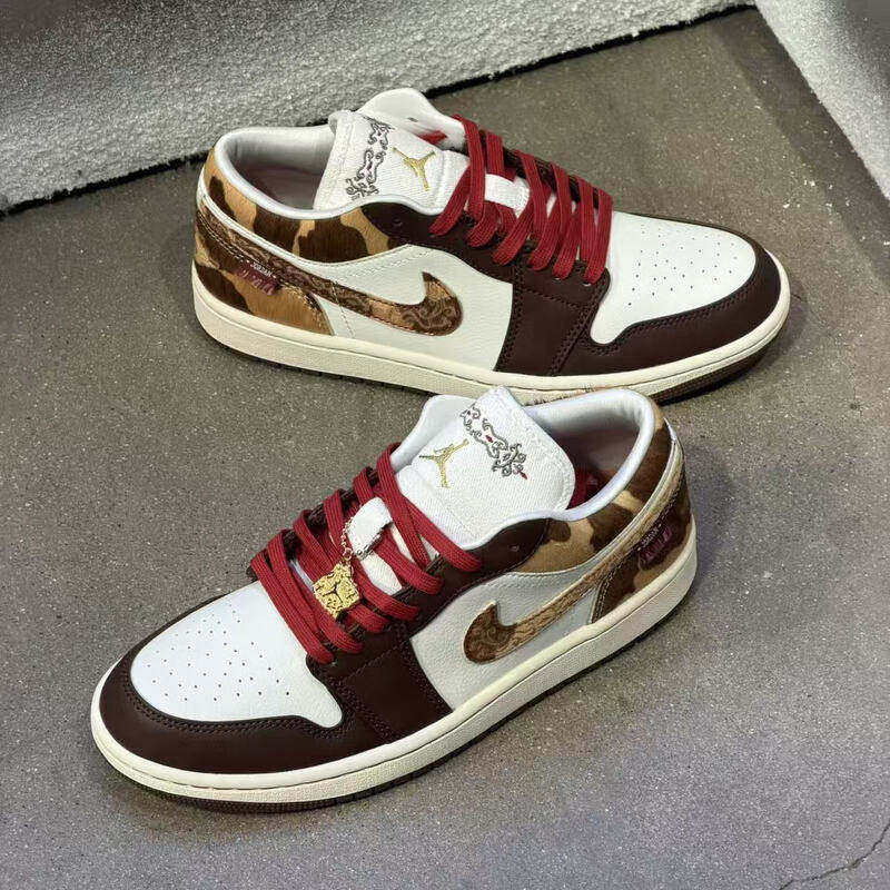 马年系列耐克Jordan乔丹AJ1 CNY男女鞋低帮运动休闲鞋IQ5321-121