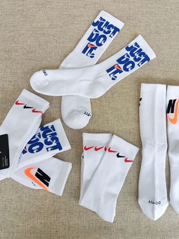 Nike耐克正品白色高筒袜男女训练袜长筒棉质运动袜软底防滑休闲袜,运动包/户外包/配件,运动袜,淘宝优惠券,粉丝福利购,淘宝优惠卷