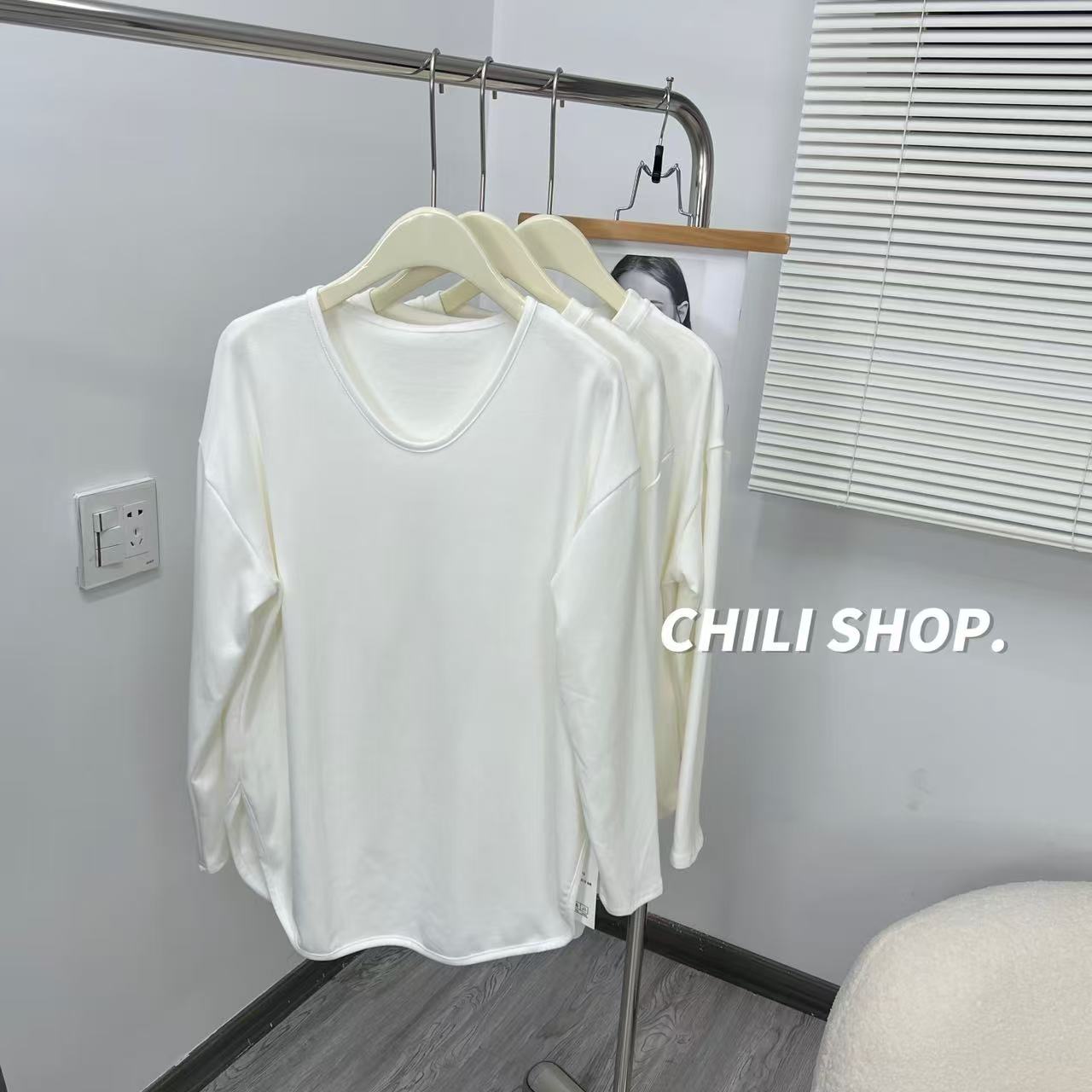 【英英Chili】bu退换 超舒服~百搭白色宽松长袖T恤打底 10.23