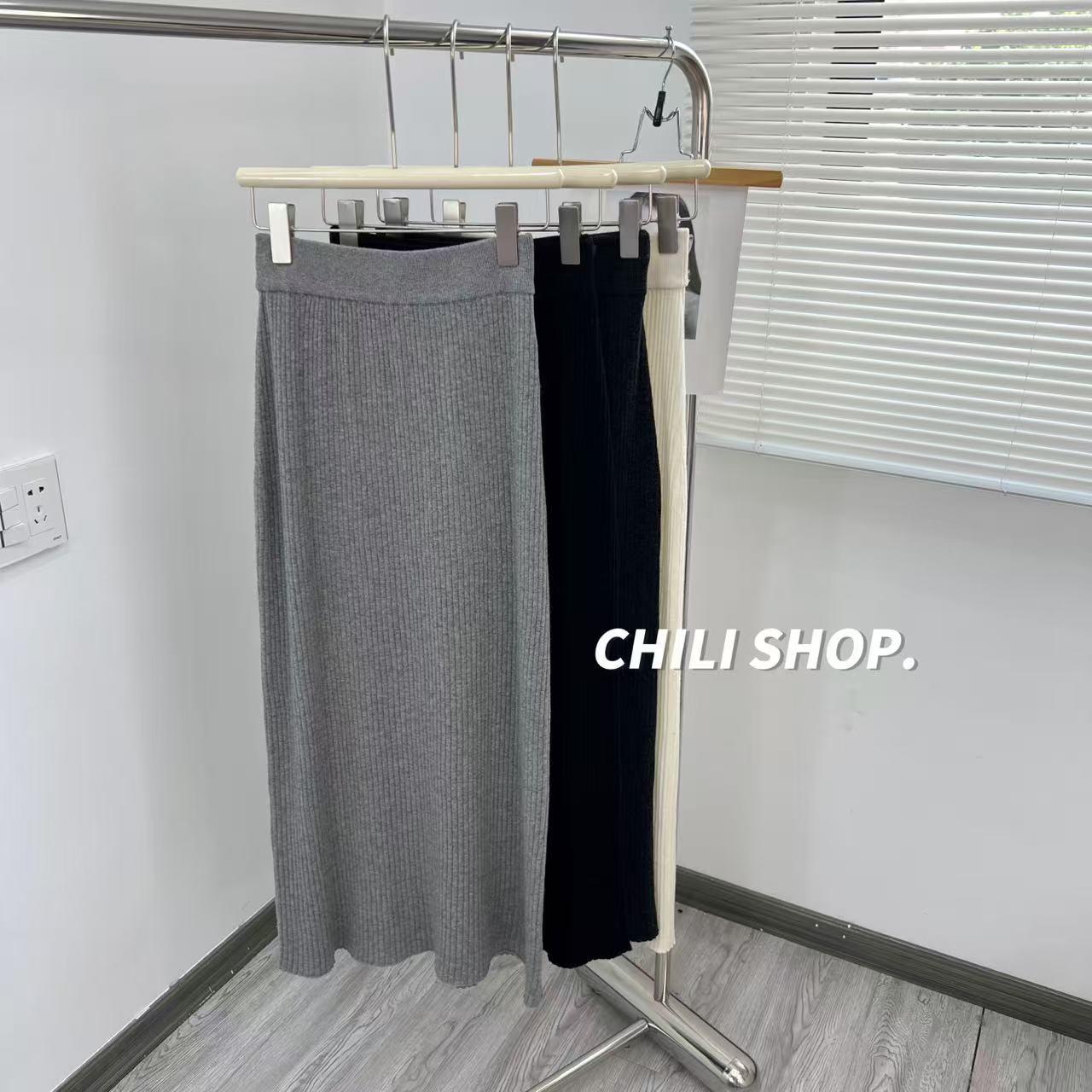 【英英Chili】韩系松紧腰简约纯色100全羊毛针织半身长裙 08.04