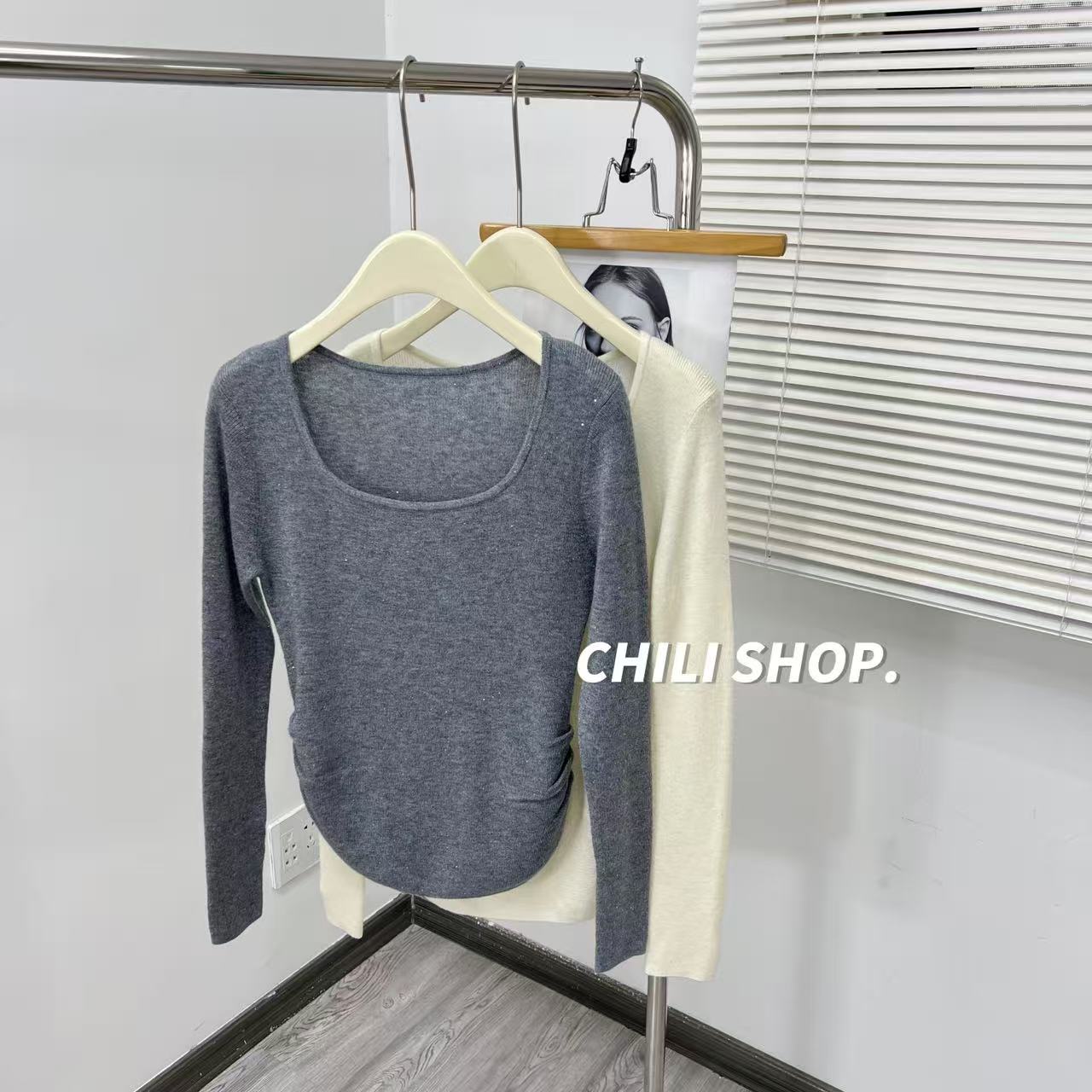 【英英Chili】U领超细亮丝亮片气质收腰气质羊毛针织毛衣 10.22