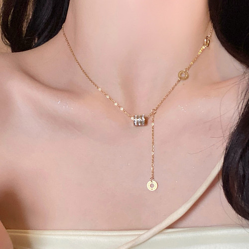 三排满钻小蛮腰流苏项链女高级感