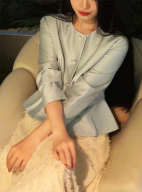 浅绿色圆领百搭小香风上衣外套高级感春秋知性优雅单排扣小西装女