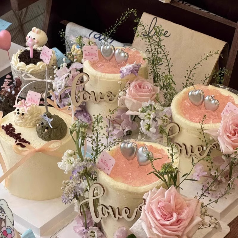 2.14情人节木质love鲜花蛋糕装饰摆件爱心蜡烛情侣甜品烘焙插件