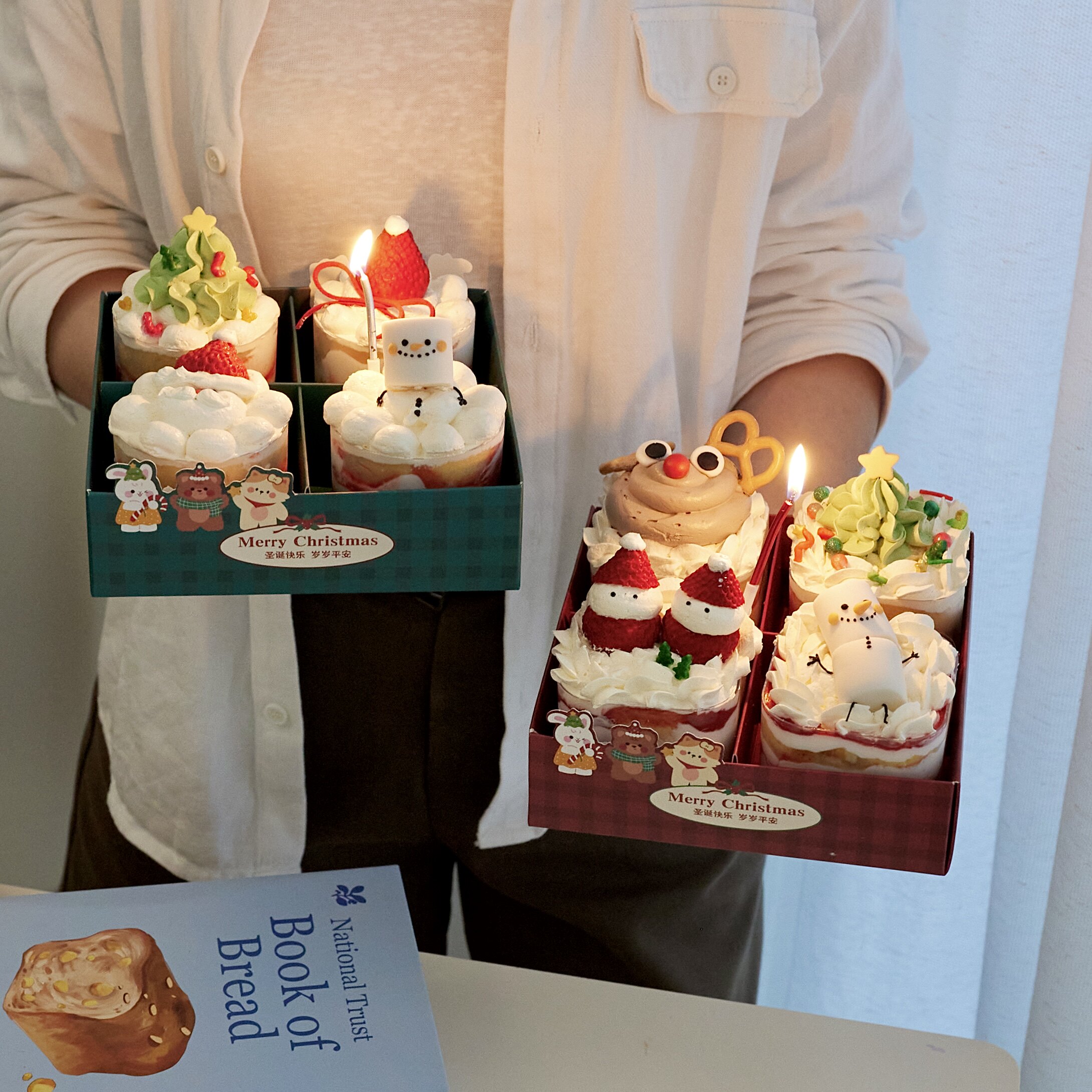2025圣诞四拼甜品盒蛋糕包装盒烘焙四喜盒马卡龙4宫格打包盒装饰