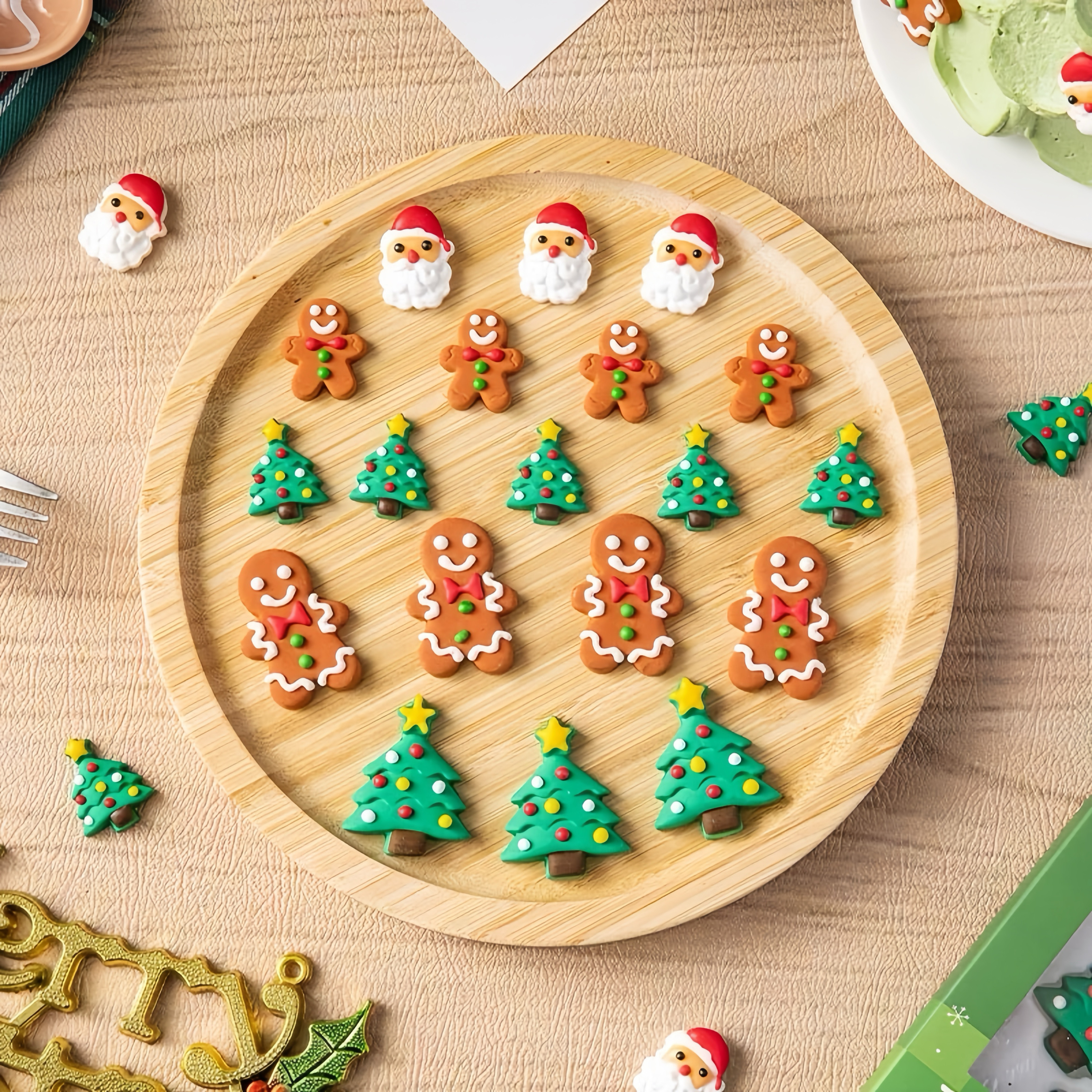 圣诞节可食用糖珠圣诞老人雪人姜饼人糖偶糖牌蛋糕装饰纸杯装饰
