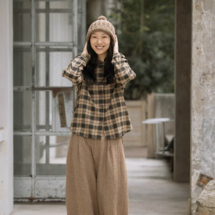 款 封面是花 经典 色织格纹 小翻领衬衣 非常细腻柔和又亲肤