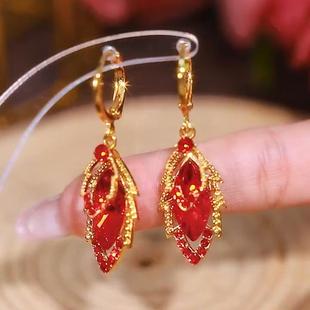 气质高级感红色水晶镂空叶子耳环女时尚轻奢满钻耳扣小众设计耳饰