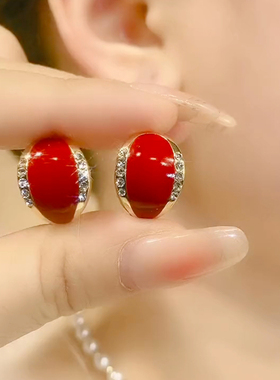 复古镶钻红色耳扣小众高级感轻奢滴油耳环女气质简约防过敏耳饰品