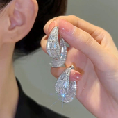 轻奢高级感锆石交叉耳环女2023年新款 小众银针耳饰 个性 爆款 潮时尚