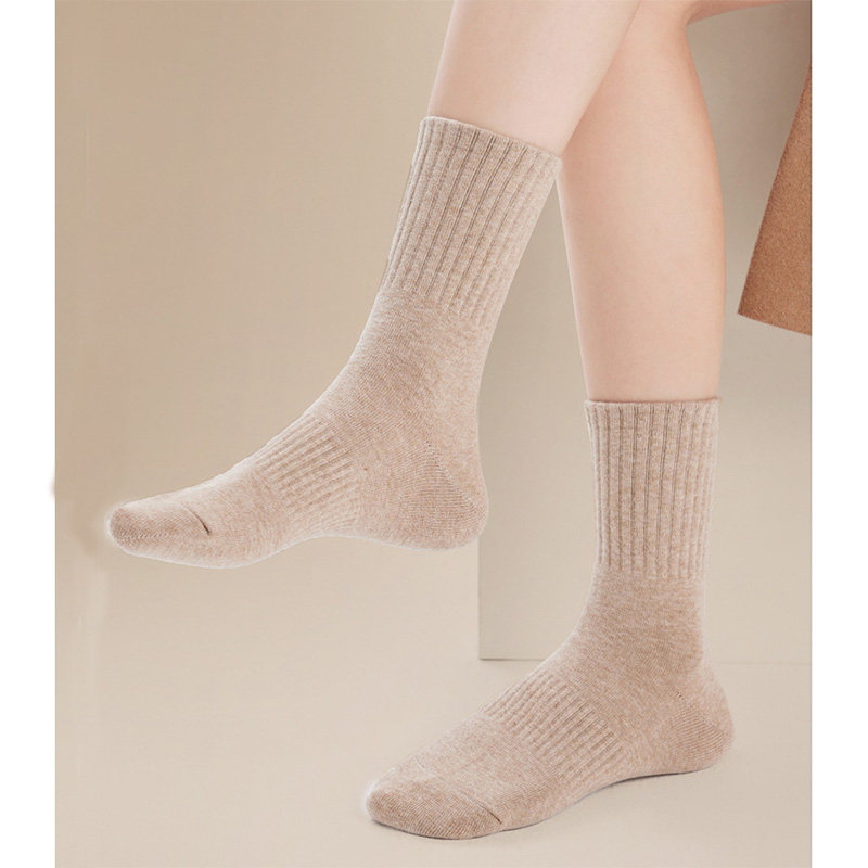 袜子女中筒袜抗菌纯色女士吸汗透气运动袜秋冬休闲长筒袜棉袜百搭