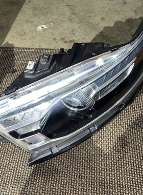 适用于2012-2019款福特金牛座Taurus前照明灯 大灯 DG1Z-13008-A