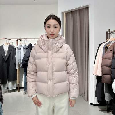 本涩女士简约连帽简约羽绒服F42010Y02