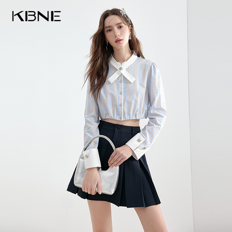 淡蓝色花苞闪钻条纹欧若精灵风衬衫女KBNE夏季通勤女装750311351