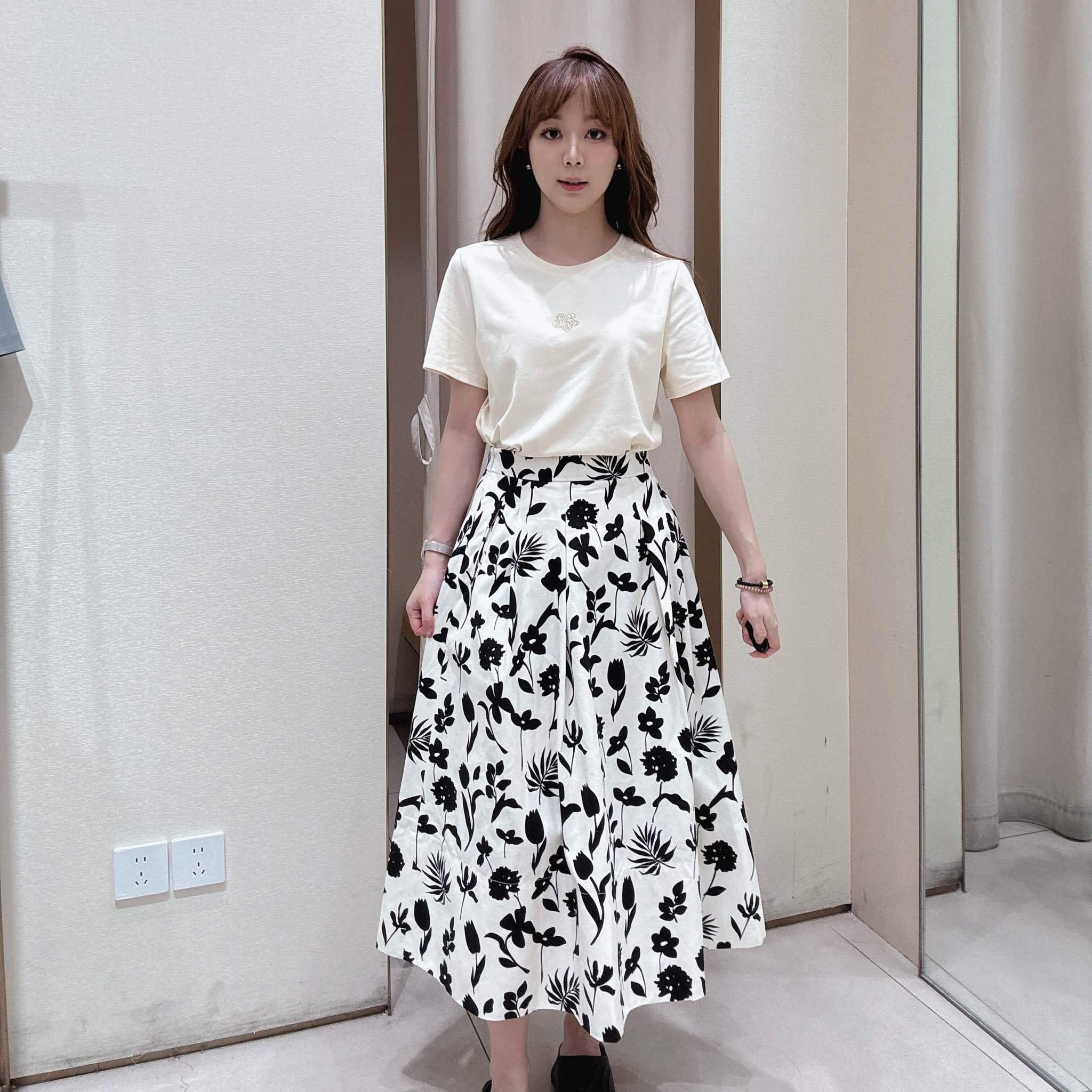 玖姿女士气质简约休闲半身长裙JWFC20027