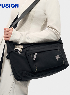 FILA FUSION斐乐包包情侣款挎包2026春时尚斜挎包T13U613121F