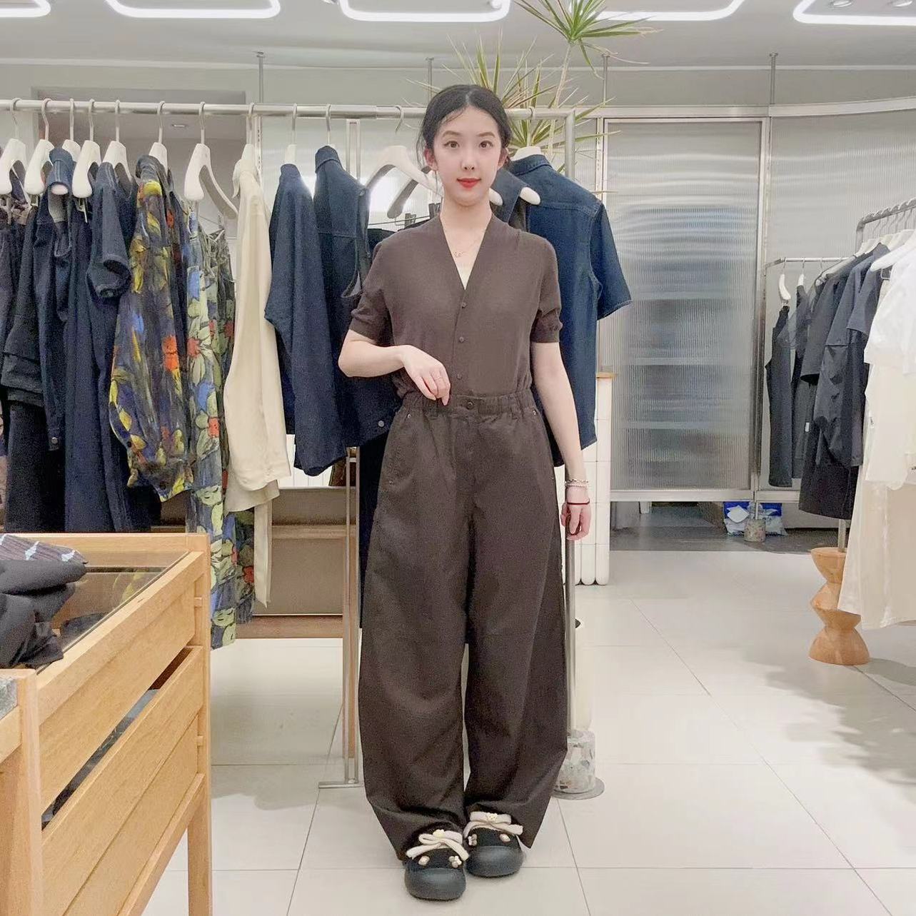 江南布衣女士简约时尚休闲裤5P4E11880