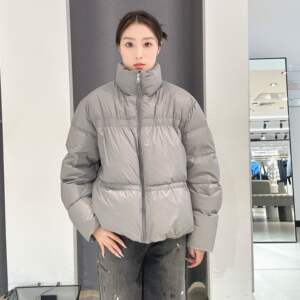 太平鸟女士简约时尚羽绒服A1ACF4A03