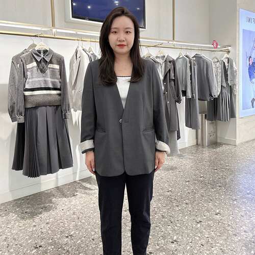 SEIFINI/诗凡黎女士时尚简约西服西装外套上衣3F3110201