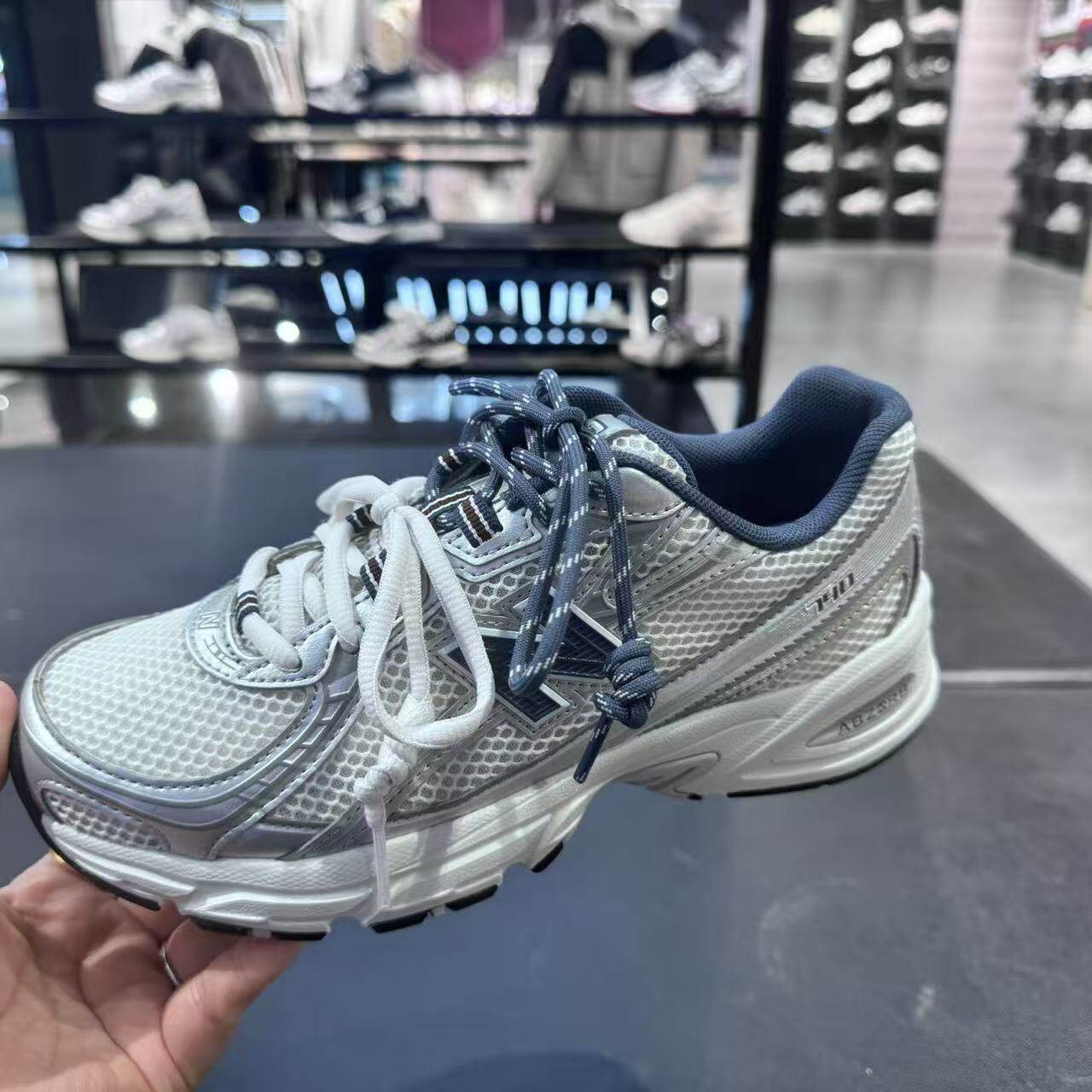 New Balance 银泰专柜2026年夏季中性款休闲运动鞋U7401TL