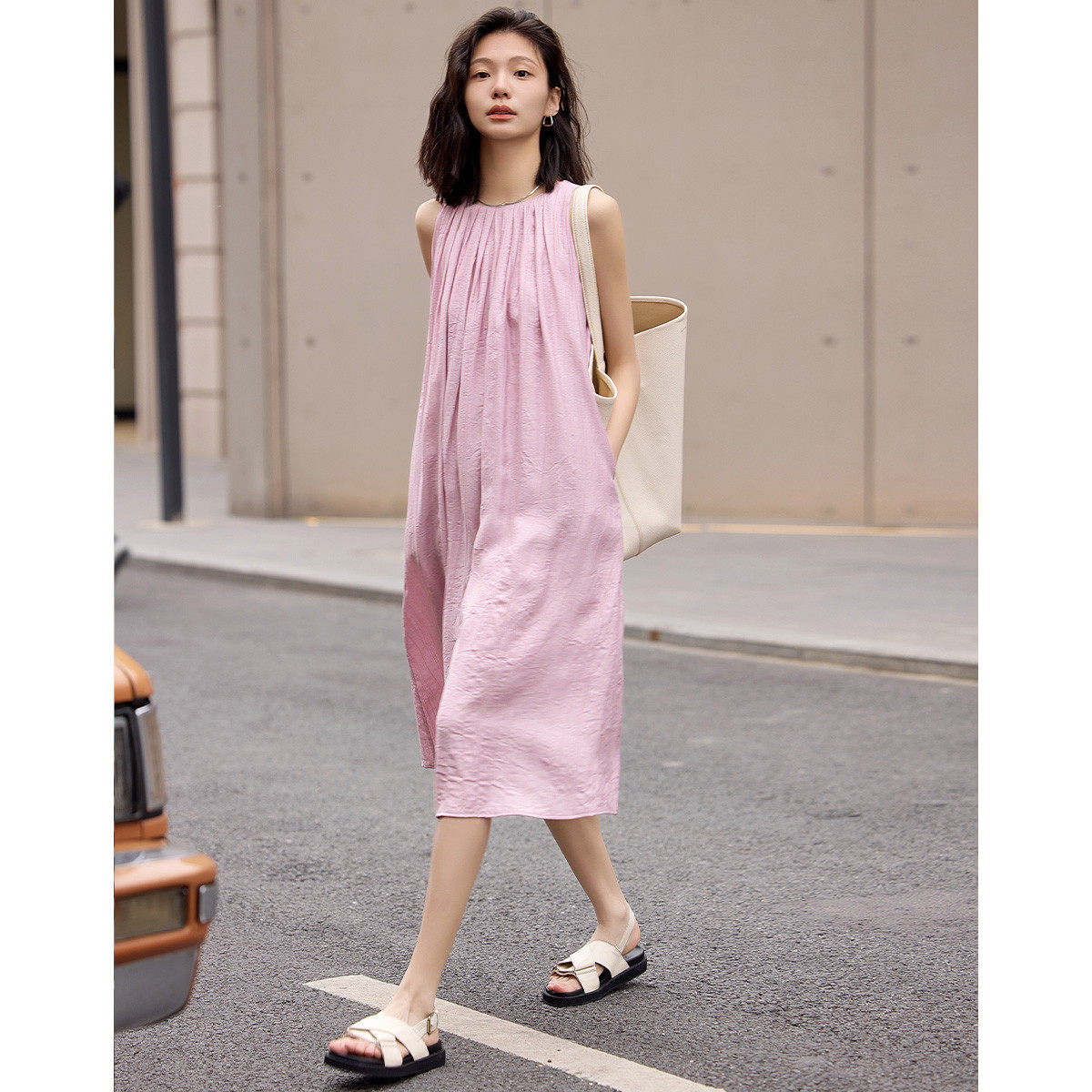 dme德玛纳法式浪漫夏款圆领无袖背心裙净色连衣裙女023221510002